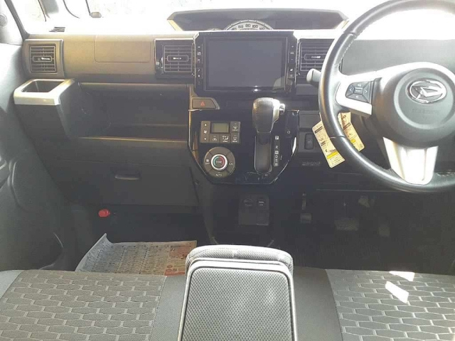 DAIHATSU WAKE 2018