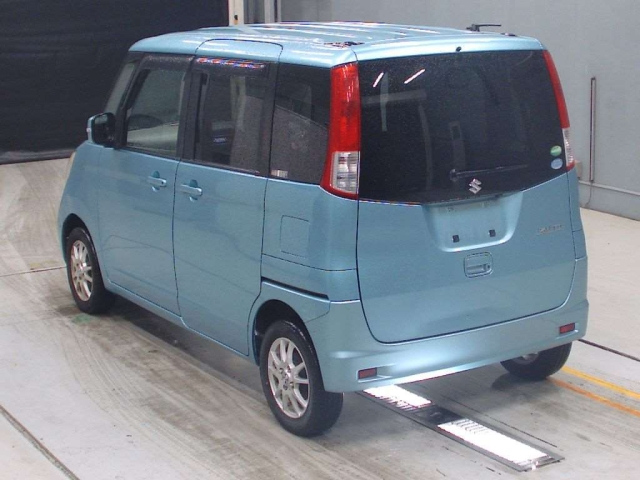 SUZUKI PALETTE 2013