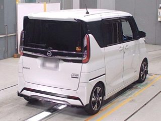 NISSAN ROOX 2022