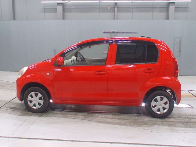 TOYOTA PASSO 2013