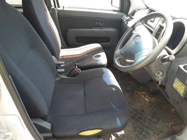 DAIHATSU HIJET VAN 2015