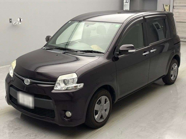TOYOTA SIENTA 2013
