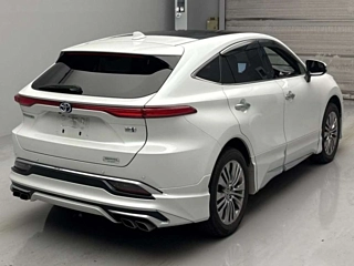 TOYOTA HARRIER 2022