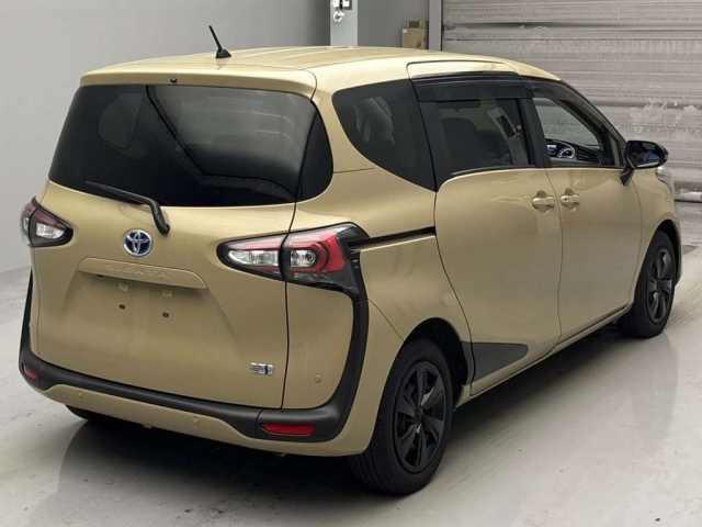 TOYOTA SIENTA 2022