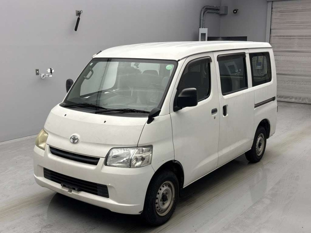 TOYOTA TOWN ACE VAN 2010