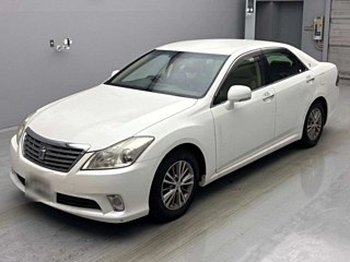 TOYOTA CROWN 2010
