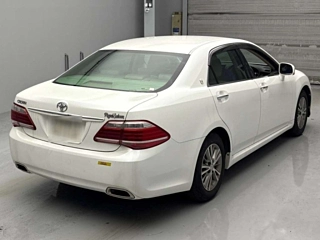 TOYOTA CROWN 2010