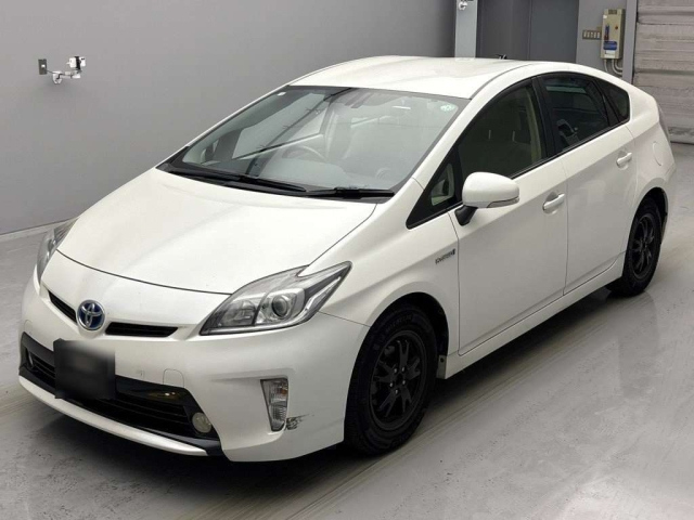 TOYOTA PRIUS 2012