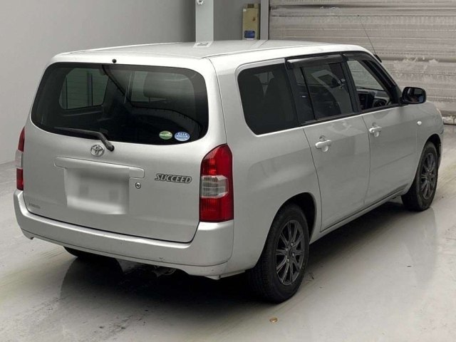 TOYOTA SUCCEED 2015