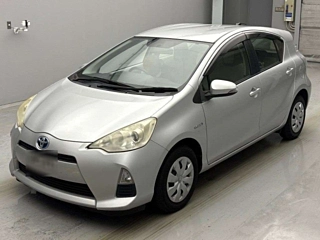 TOYOTA AQUA 2012