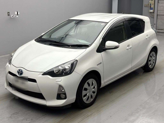 TOYOTA AQUA 2014