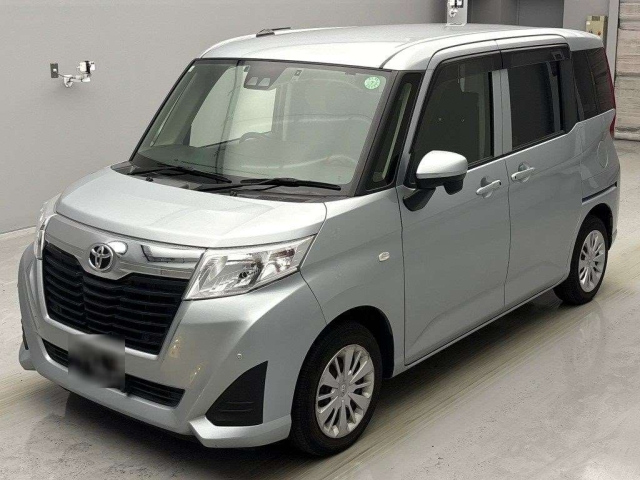 TOYOTA ROOMY 2020