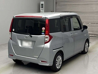 TOYOTA ROOMY 2018