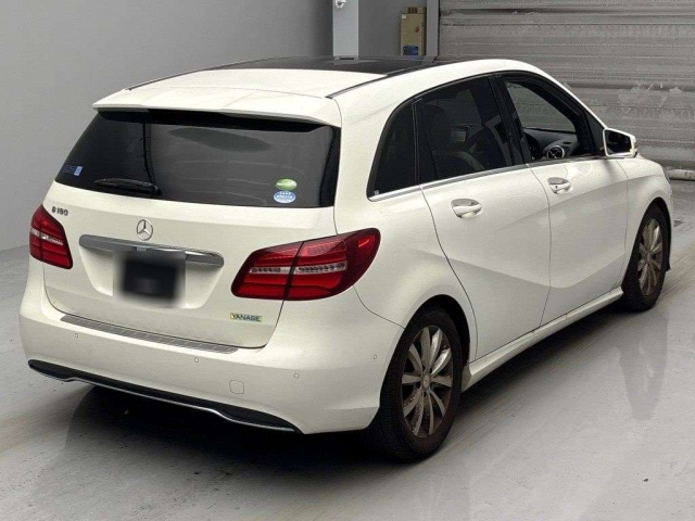 MERCEDES BENZ B CLASS 2015