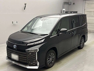 TOYOTA VOXY 2024