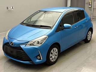 TOYOTA VITZ 2017