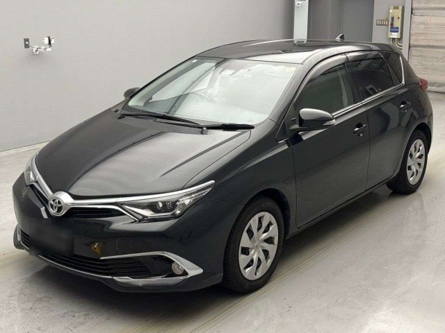 TOYOTA AURIS 2017