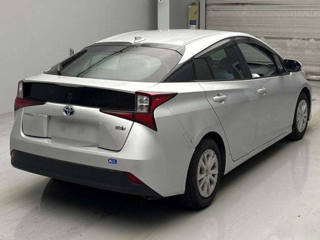 TOYOTA PRIUS 2022