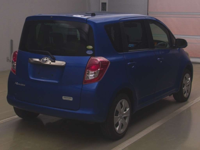 TOYOTA RACTIS 2010