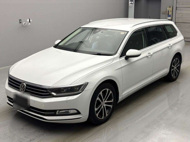 VOLKSWAGEN PASSAT VARIANT 2016