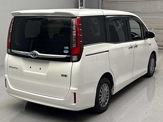TOYOTA ESQUIRE 2016
