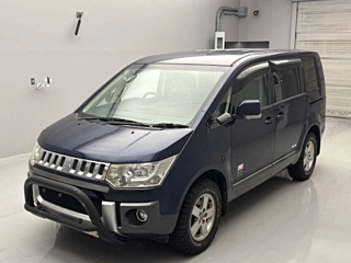 MITSUBISHI DELICA D5 2010