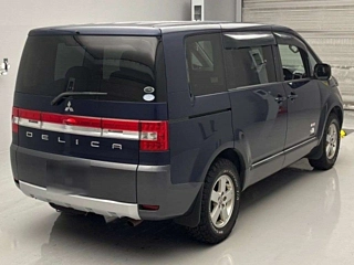 MITSUBISHI DELICA D5 2010