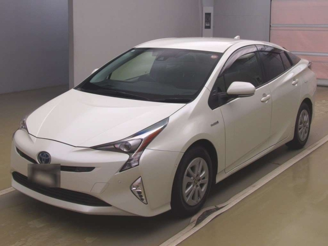 TOYOTA PRIUS 2016