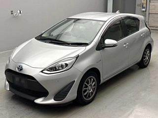 TOYOTA AQUA 2019