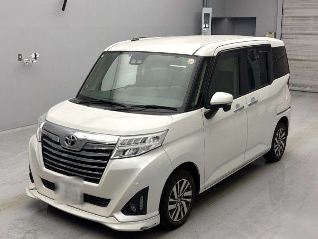 TOYOTA ROOMY 2020