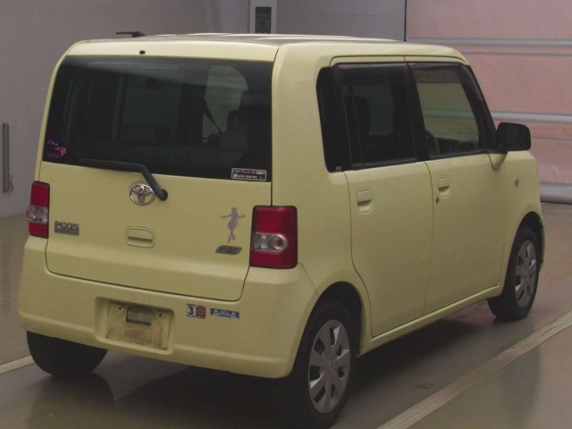 TOYOTA PIXIS SPACE 2013