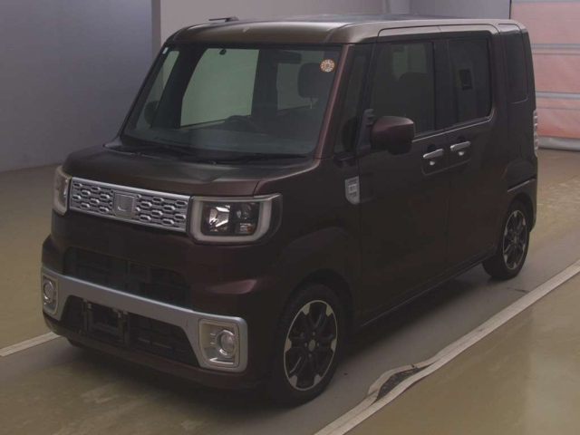 DAIHATSU WAKE 2015