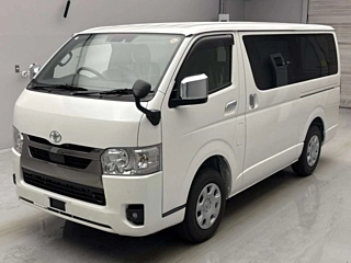 TOYOTA HIACE VAN 2025