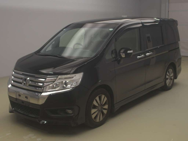 HONDA STEP WAGON 2014