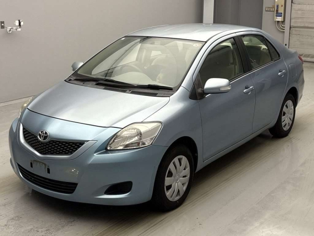 TOYOTA BELTA 2010