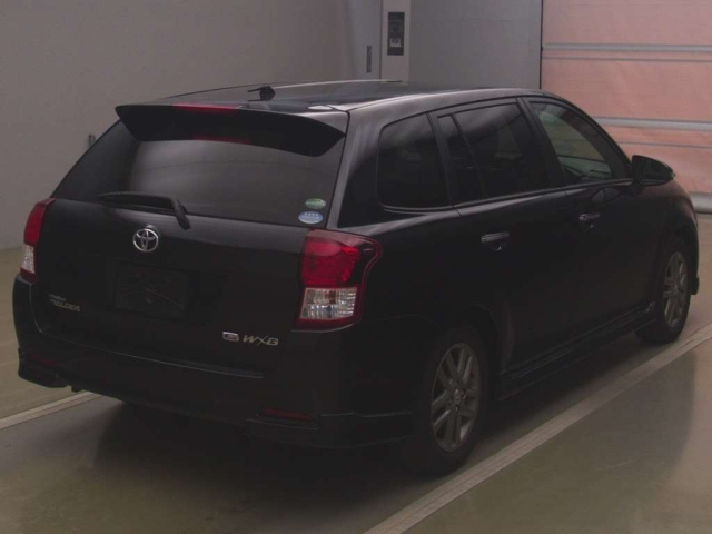 TOYOTA COROLLA FIELDER 2013