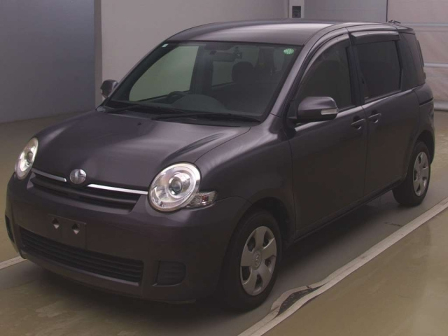 TOYOTA SIENTA 2014