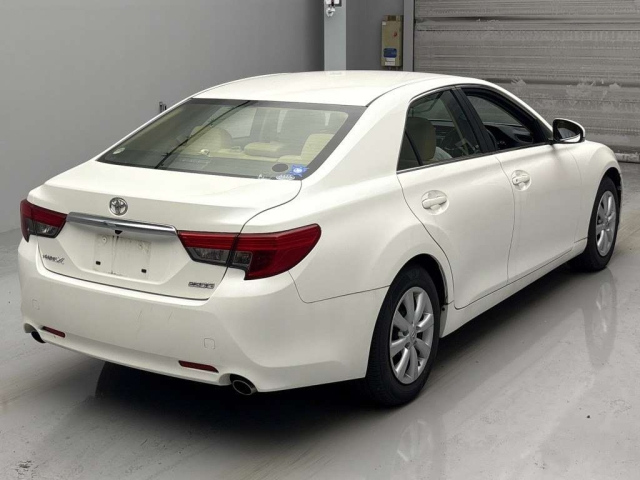 TOYOTA MARK X 2015