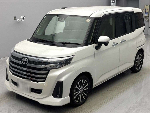 TOYOTA ROOMY 2021