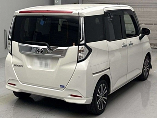 TOYOTA ROOMY 2021