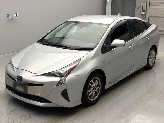 TOYOTA PRIUS 2018