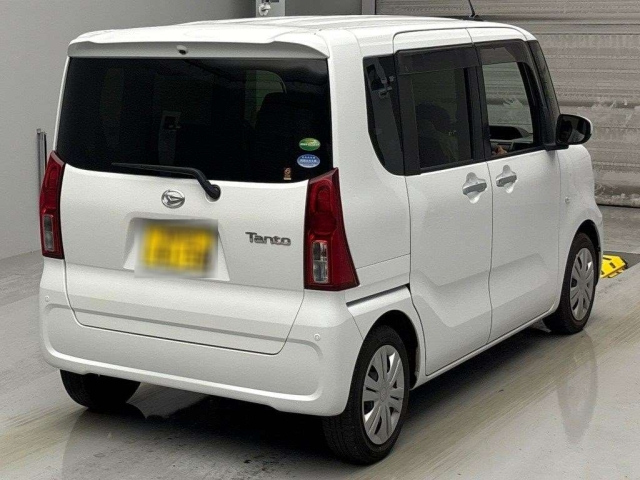 DAIHATSU TANTO 2021