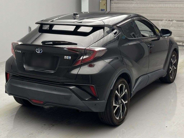 TOYOTA C-HR 2017