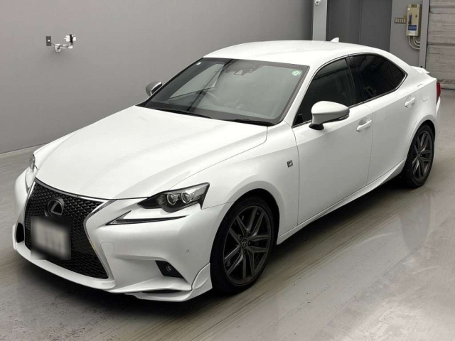 LEXUS IS 2016