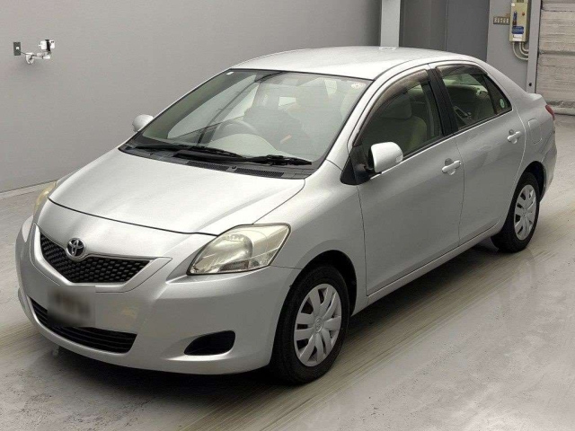 TOYOTA BELTA 2010
