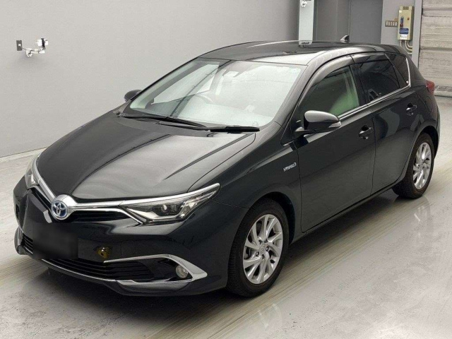 TOYOTA AURIS 2016