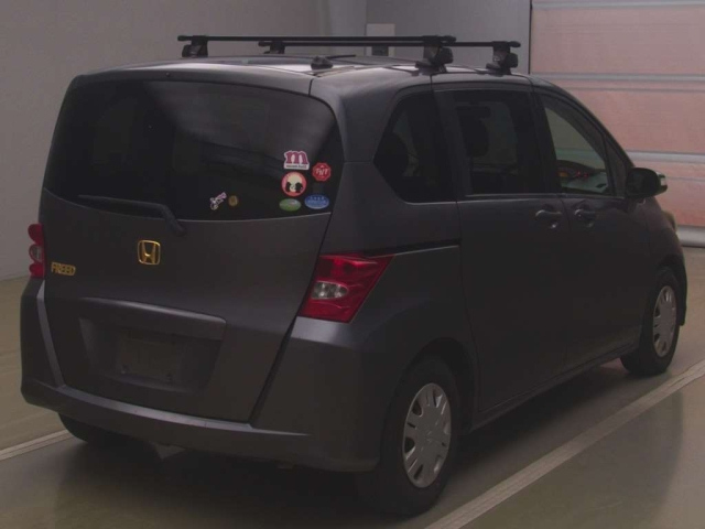 HONDA FREED 2009