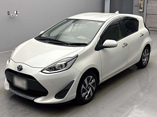 TOYOTA AQUA 2021
