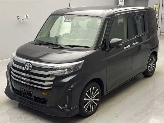 TOYOTA ROOMY 2022