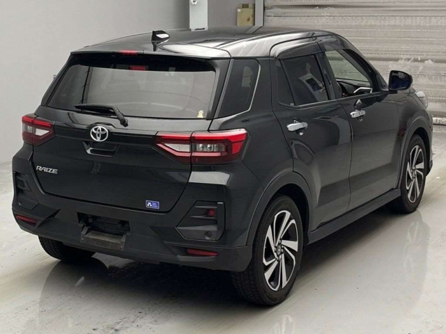 TOYOTA RAIZE 2022